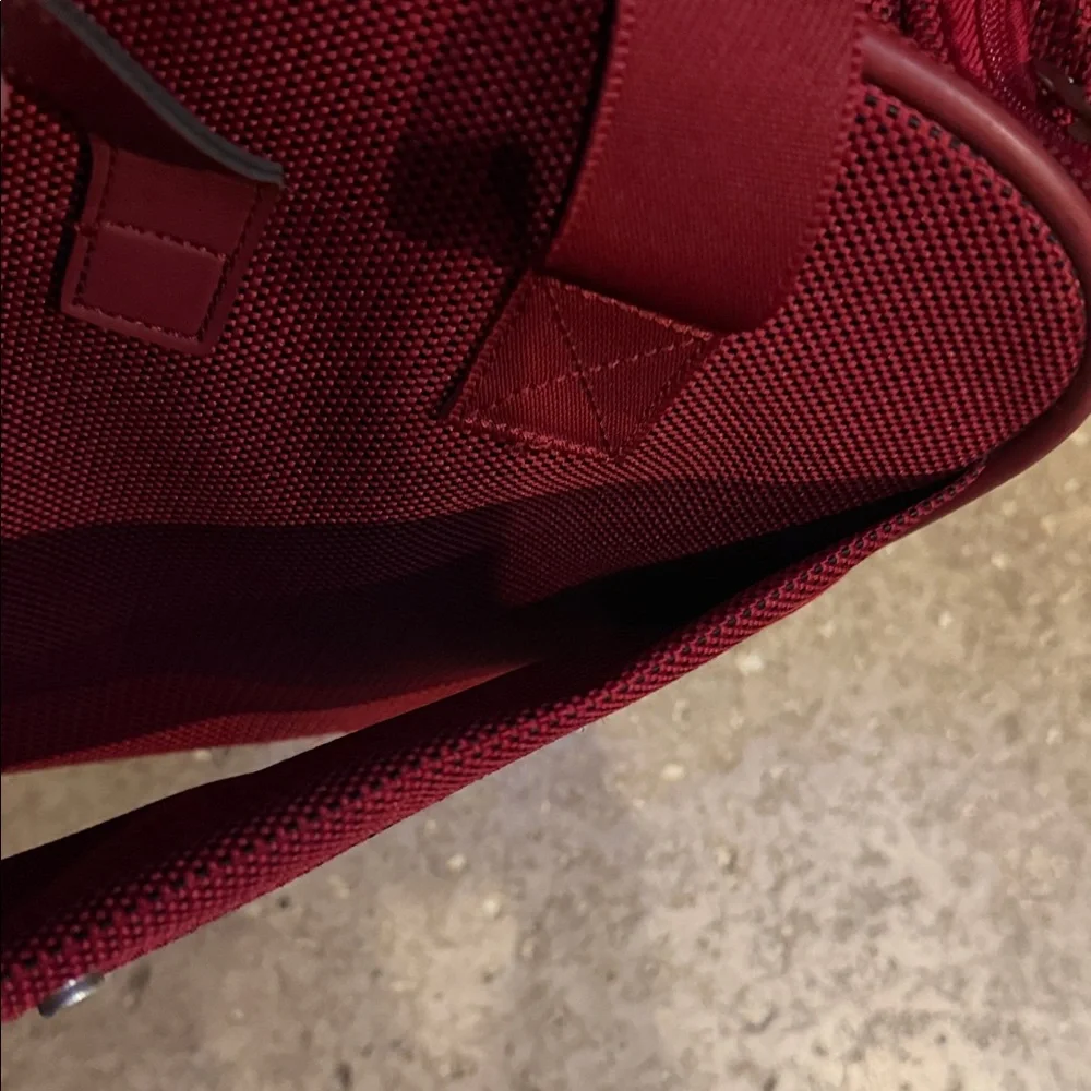 Samsonite Burgundy Carry On Bag Shoulder Strap & Trolley Sleeve